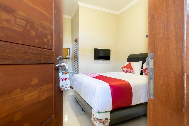 Reddoorz At Joyce Guest House Medan Bagian luar foto