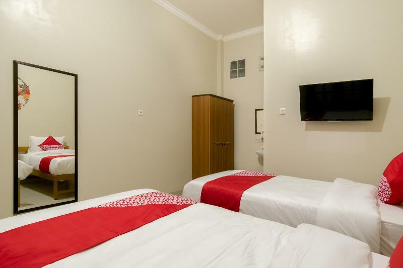 Reddoorz At Joyce Guest House Medan Bagian luar foto
